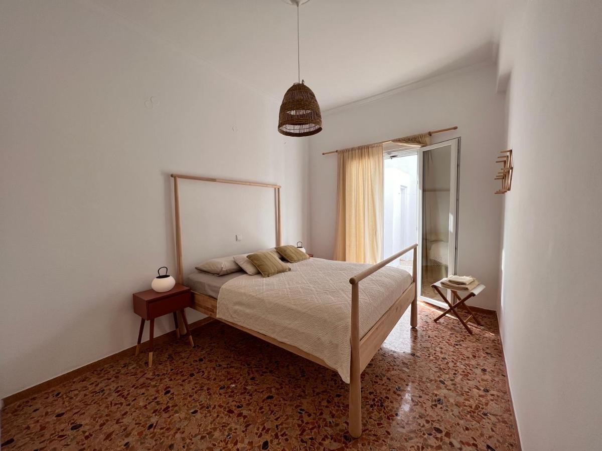 Apartment In Paros Bagian luar foto